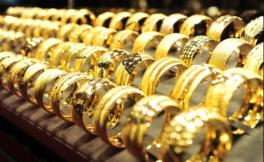 تراجع سعر الذهب في مصر اليوم الخميس 22 يناير 2026 داخل محلات الصاغة